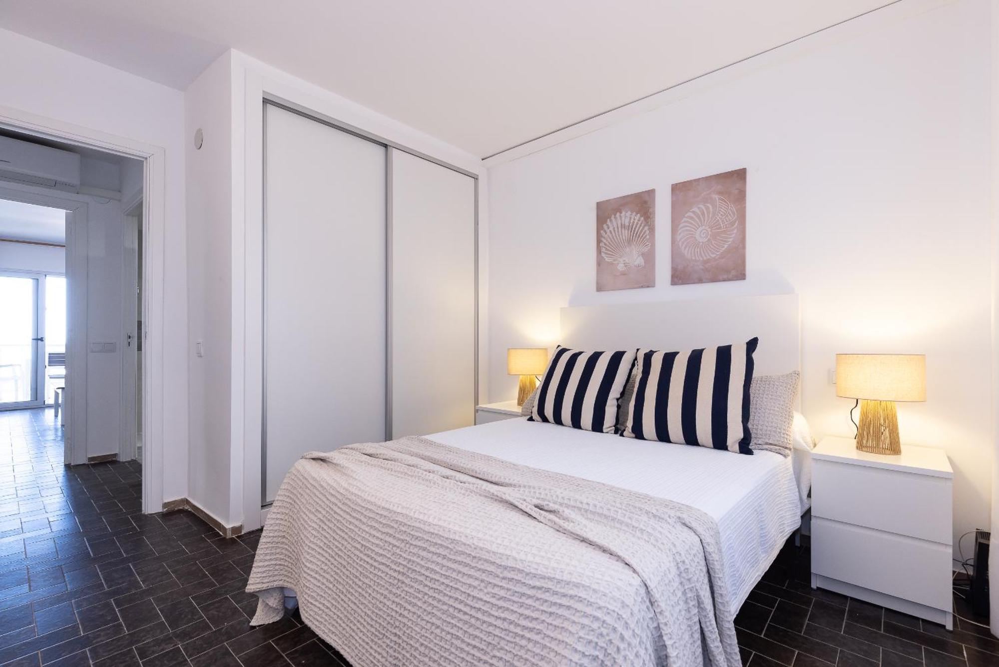 Uhc Dms Family Apartments 坎布里尔斯 外观 照片