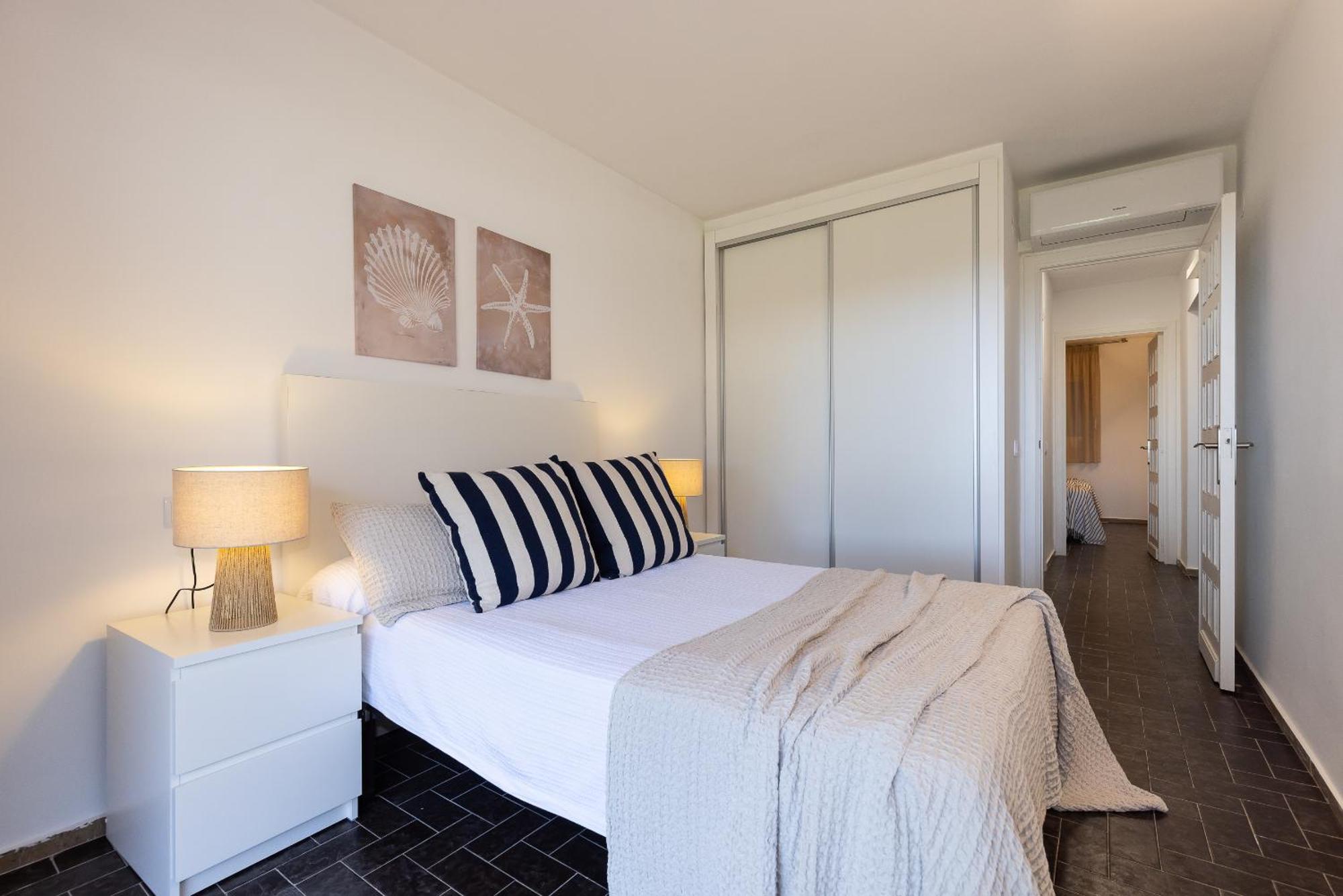 Uhc Dms Family Apartments 坎布里尔斯 客房 照片